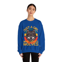 Just A Girl Who Love Wolves Unisex Heavy Blend™ Crewneck Sweatshirt